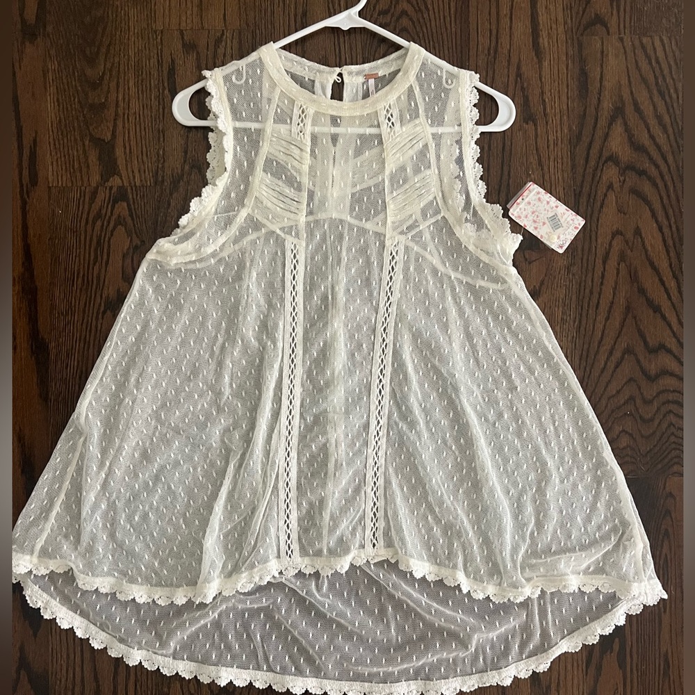 FREE PEOPLE adorable White Sleeveless Lace Top